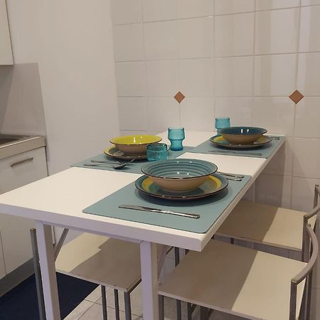 Philia Apartment ซาแลร์โน ภายนอก รูปภาพ