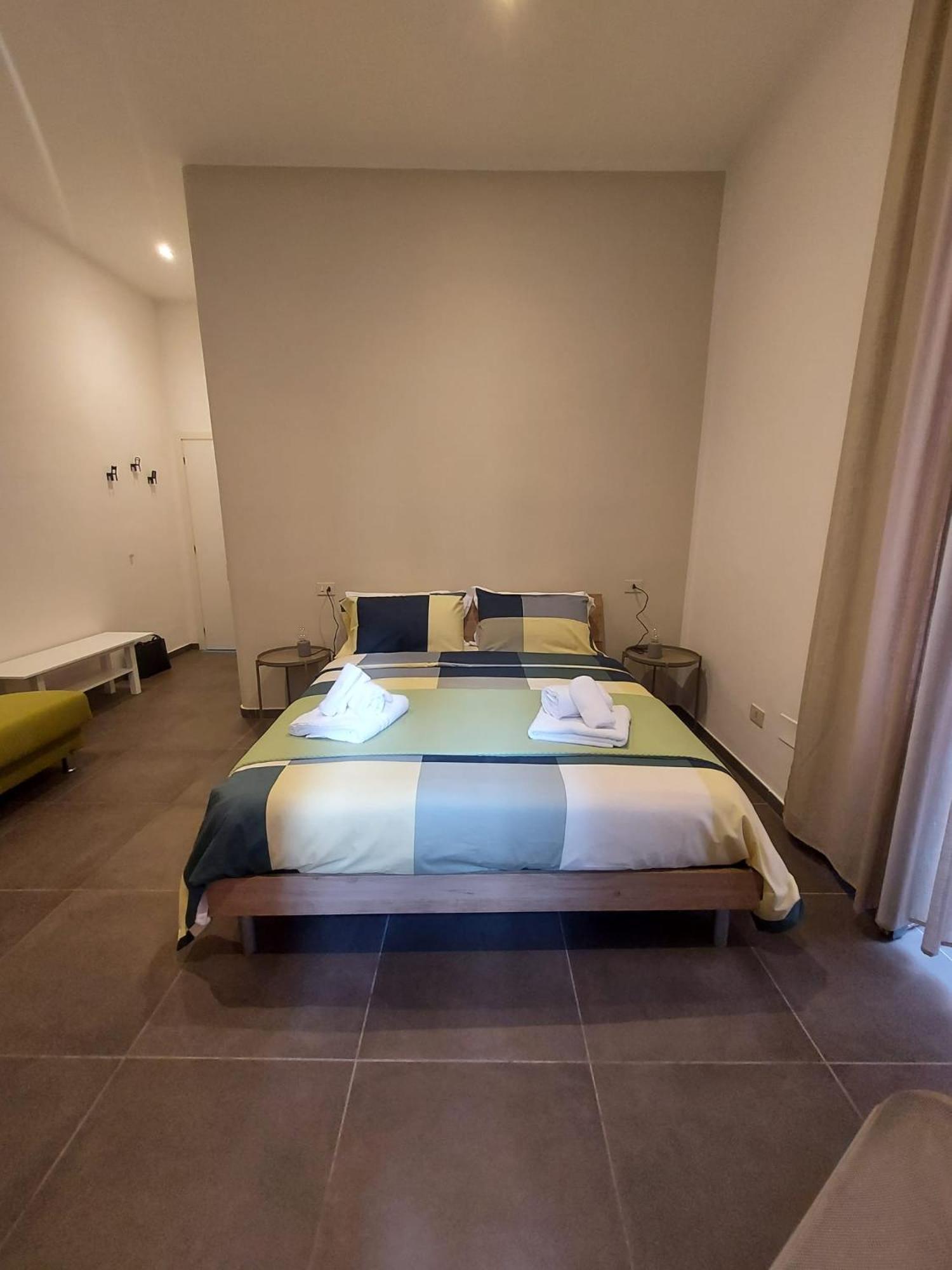 Philia Apartment ซาแลร์โน ภายนอก รูปภาพ